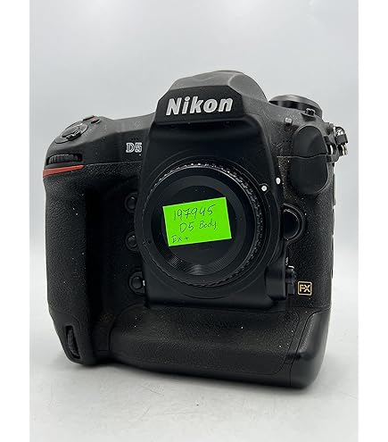 ニコン　D5 Nikon ニコン「D5」の製品画像81点を一挙掲載 - デジカメ Watch Watch